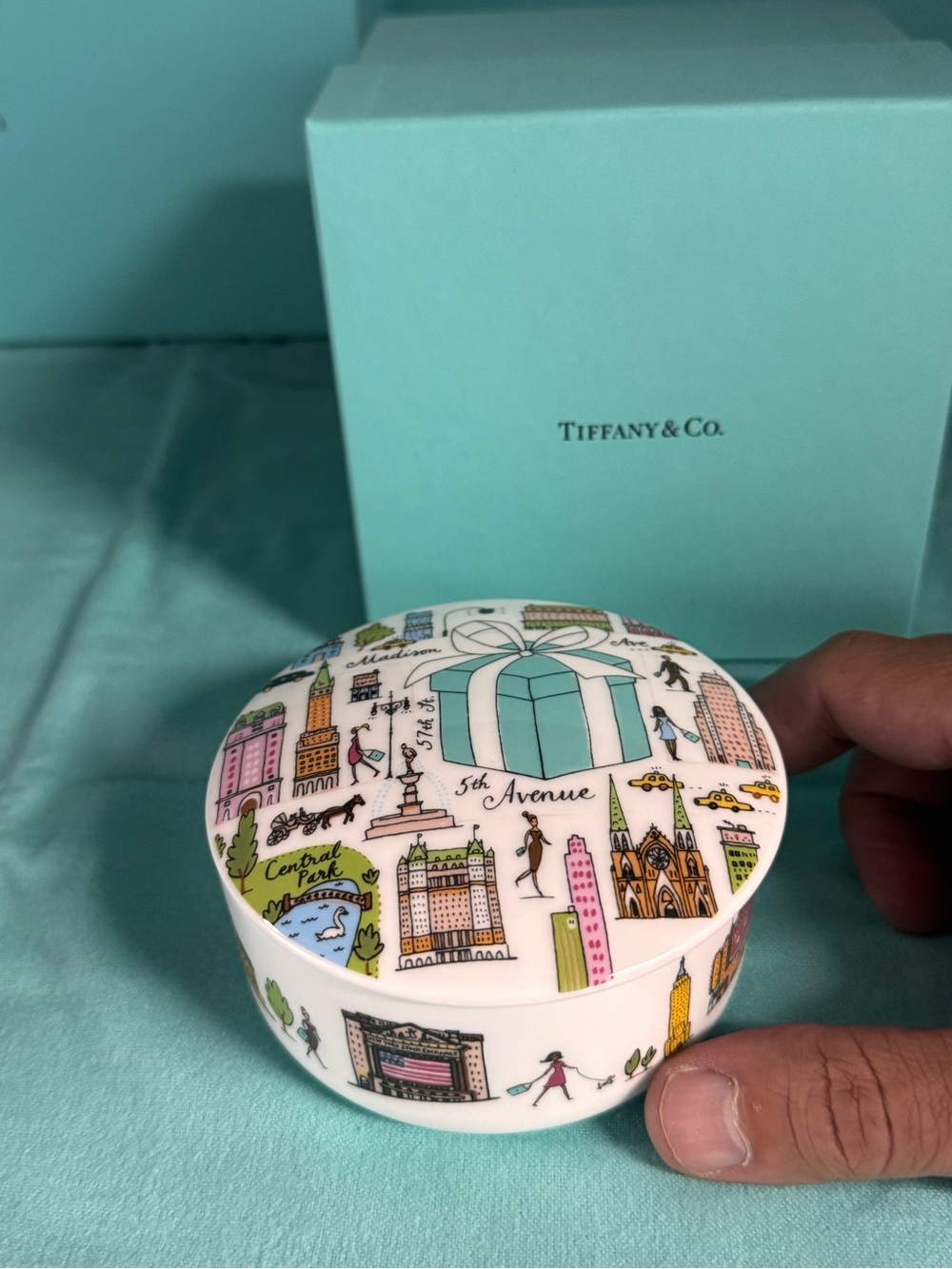 Tiffany & Co. White Trinket Dish with Tiffany Blue Gift-Box Illustration